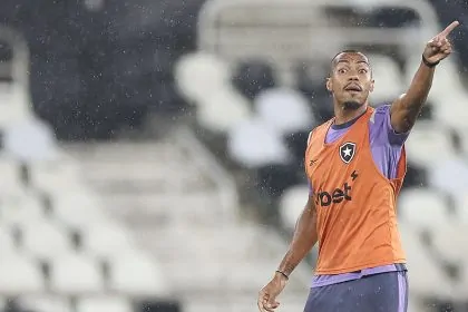 marlon freitas botafogo treino