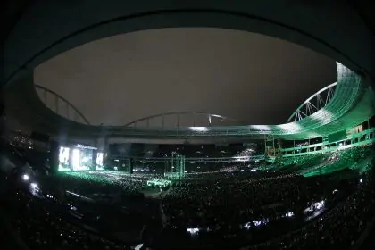 Show Red Hot Chili Peppers Nilton Santos