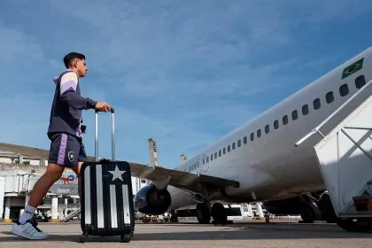 Savarino embarque Internacional Botafogo