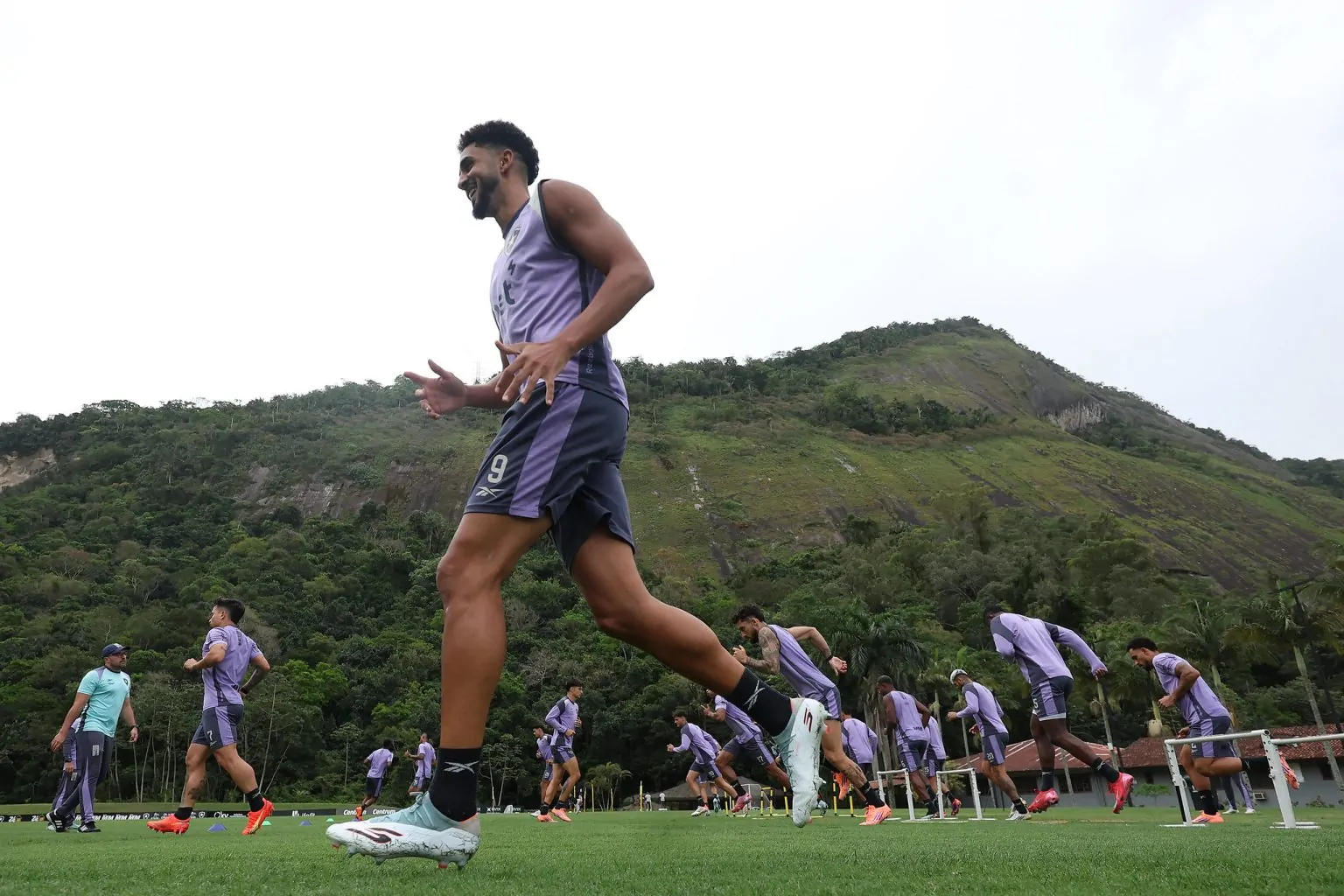 botafogo treino elenco 2025