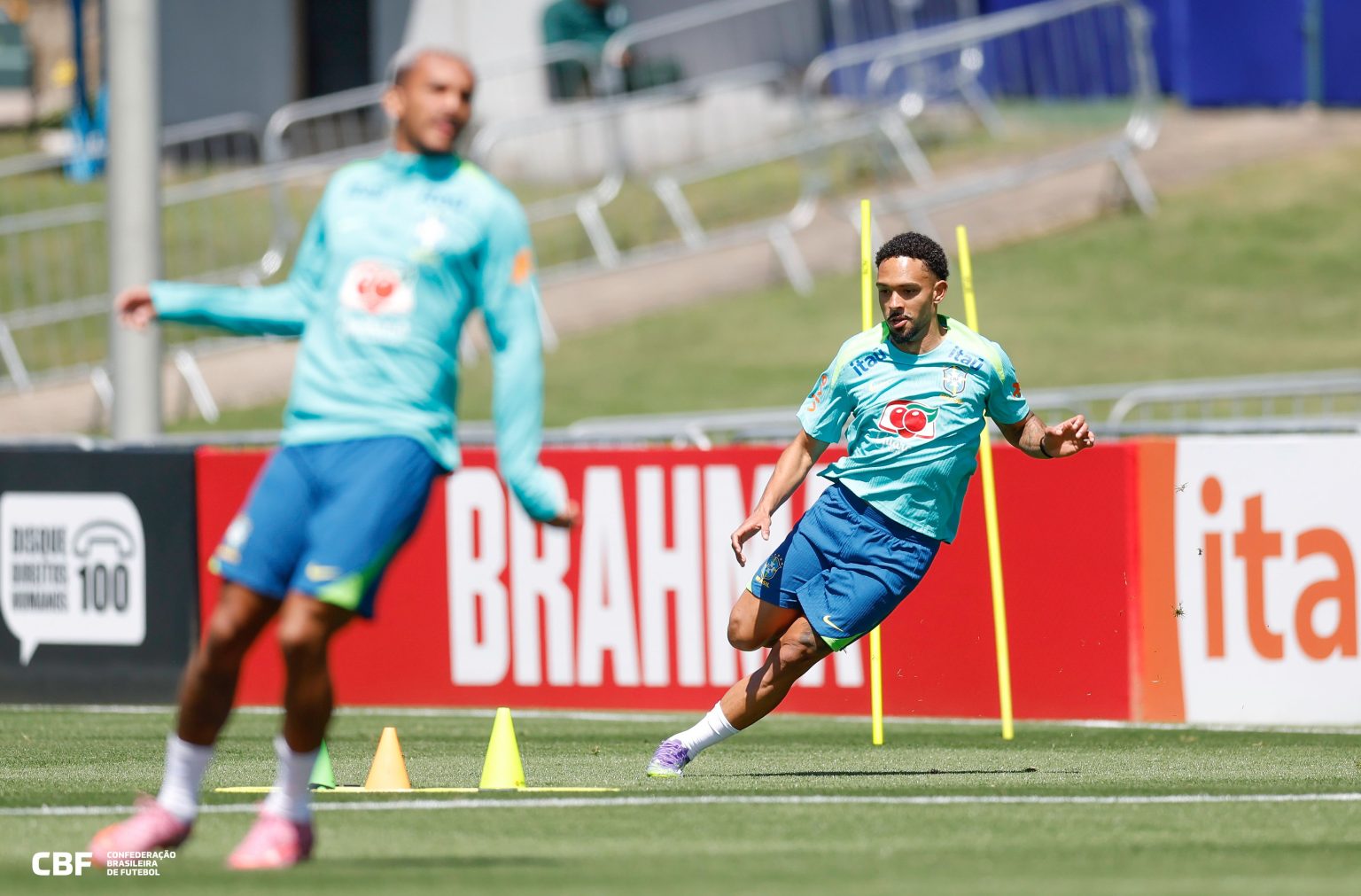 Vitinho treino seleção brasileira