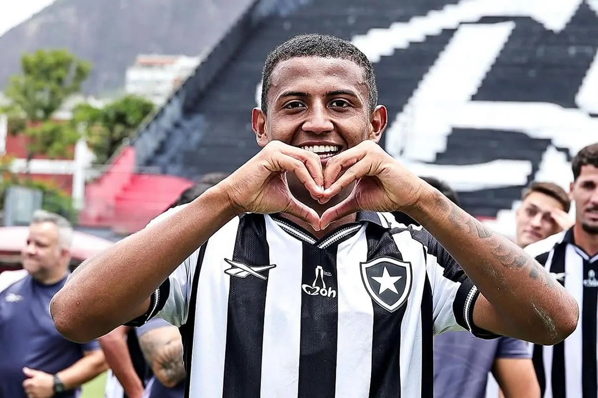 botafogo flamengo kauan toledo