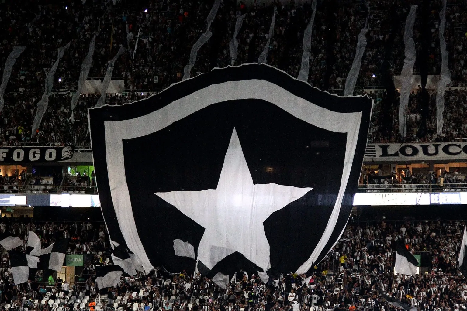 botafogo flamengo torcida nilton santos