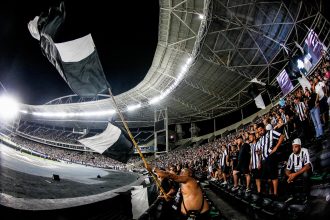 botafogo vasco torcida nilton santos