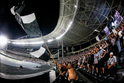 botafogo vasco torcida nilton santos