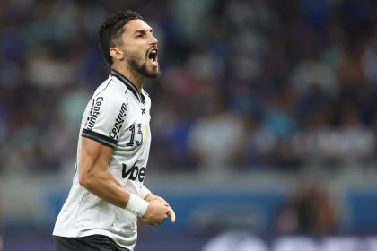 alex telles cruzeiro botafogo