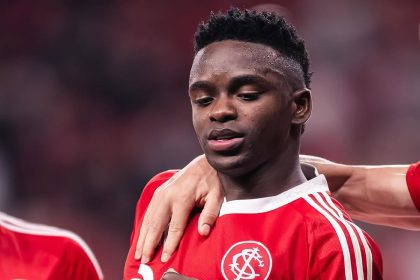 botafogo Johan Carbonero internacional close