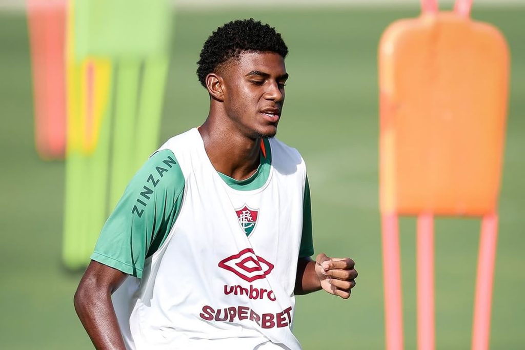 botafogo fluminense wallace davi 2