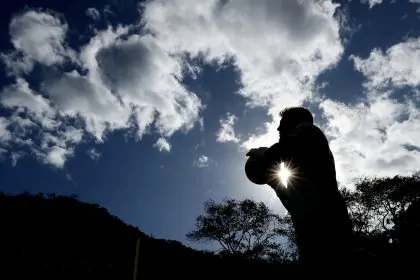 goleiro leo linck generica