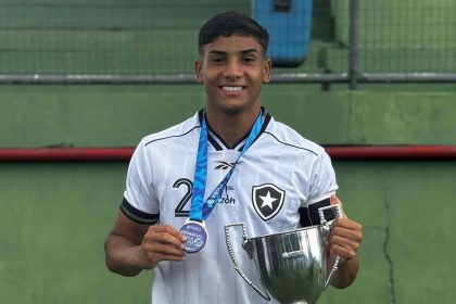 lateral kadu botafogo remo