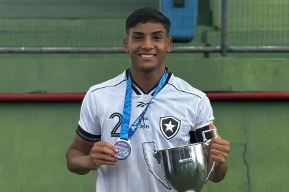 lateral kadu botafogo remo