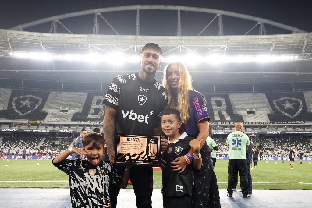 alexander barboza botafogo 100 jogos 2