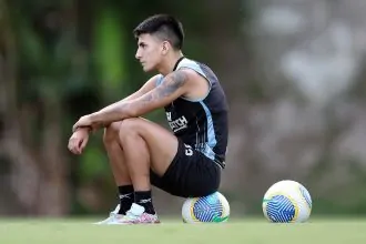 botafogo treino thiago almada