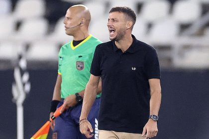 botafogo volta redonda martin anselmi campo