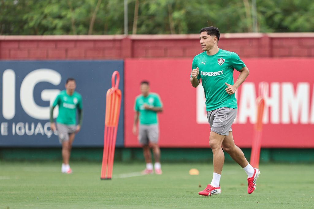 savarino botafogo fluminense treino