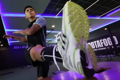 thiago almada academia botafogo