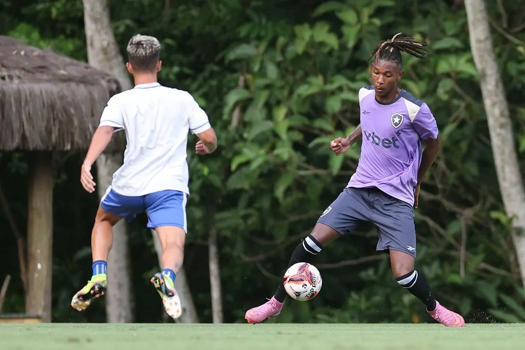 ythallo jogo treino botafogo
