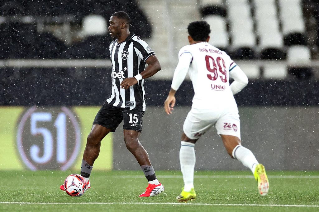 botafogo fluminense bastos