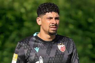 botafogo matheus magalhaes goleiro estrela vermelha 5