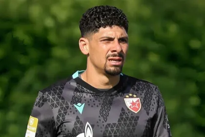 botafogo matheus magalhaes goleiro estrela vermelha 5