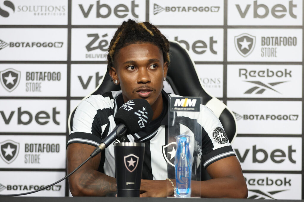 ythallo botafogo apresentacao 2