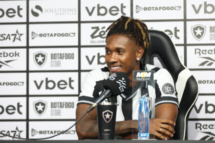 ythallo botafogo apresentacao