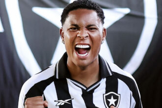 botafogo caio roque anuncio