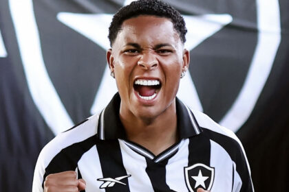 botafogo caio roque anuncio