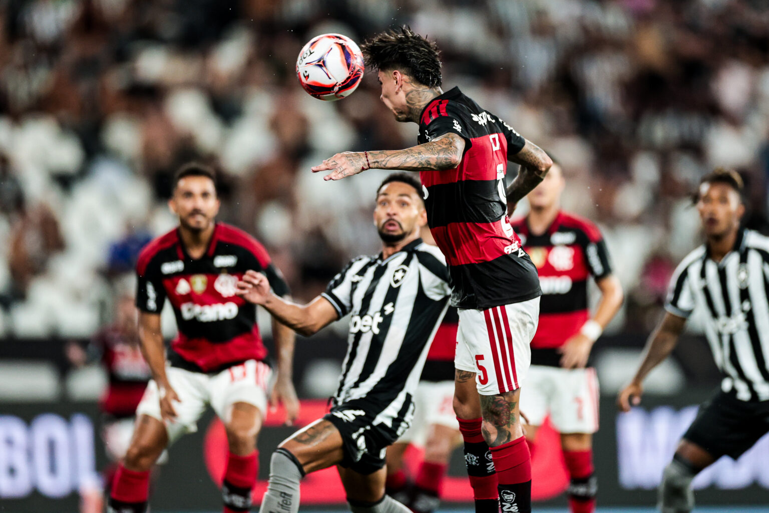 botafogo flamengo vitinho