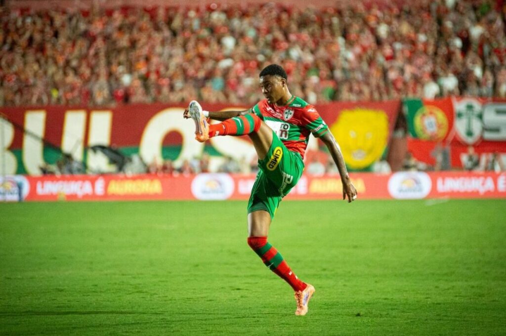 caio roque portuguesa-sp